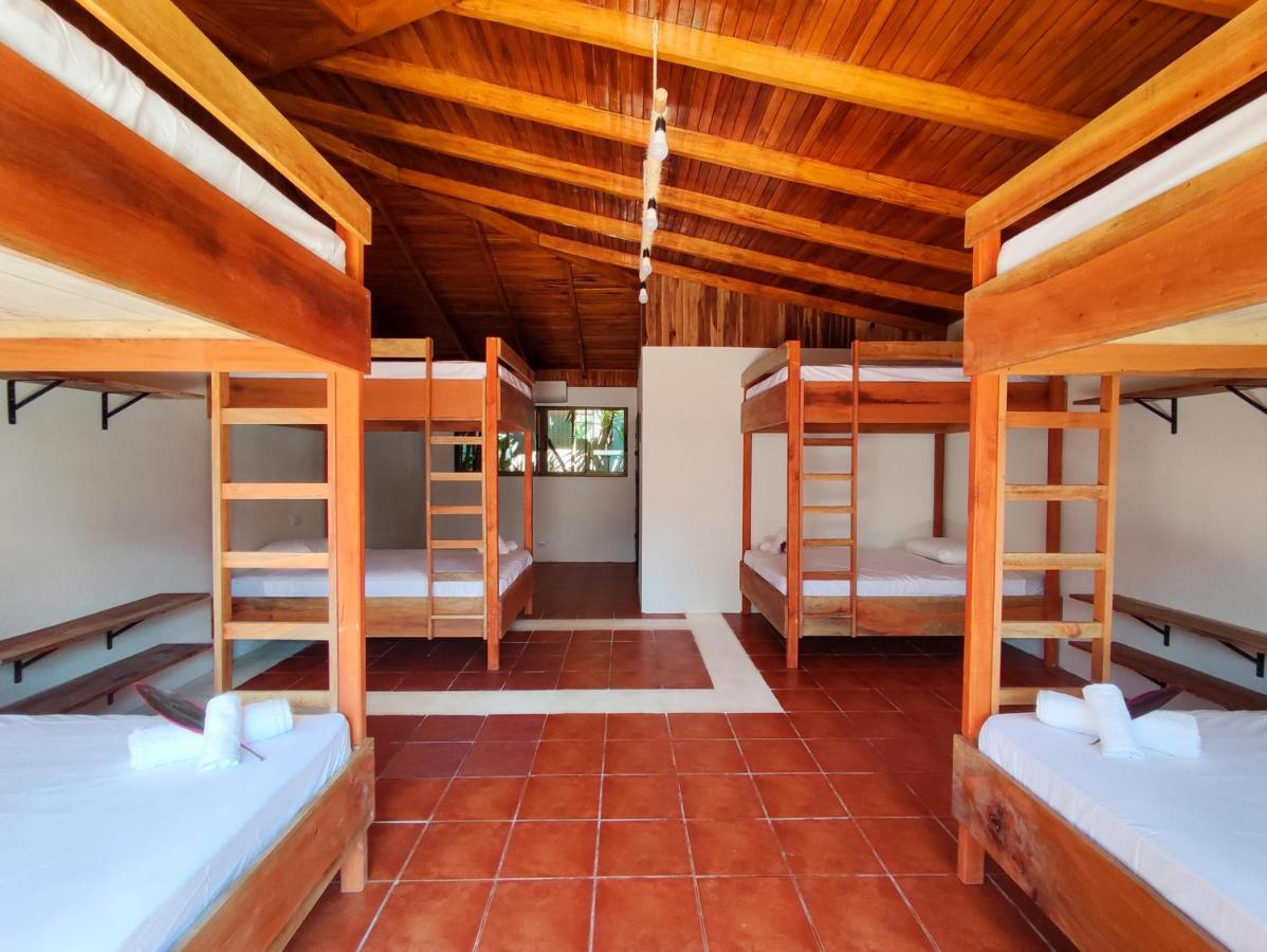 Ico Living Hostel Playa Santa Teresa (Puntarenas)